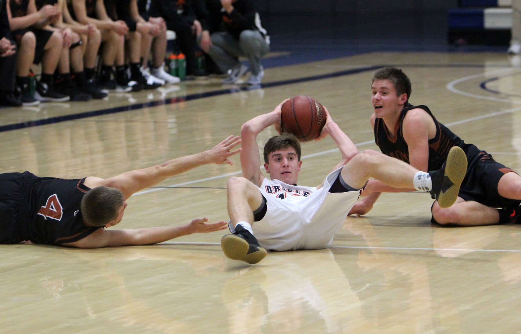 Bloomer boys basketball vs Stanley-Boyd at UW-Stout 12-1-18